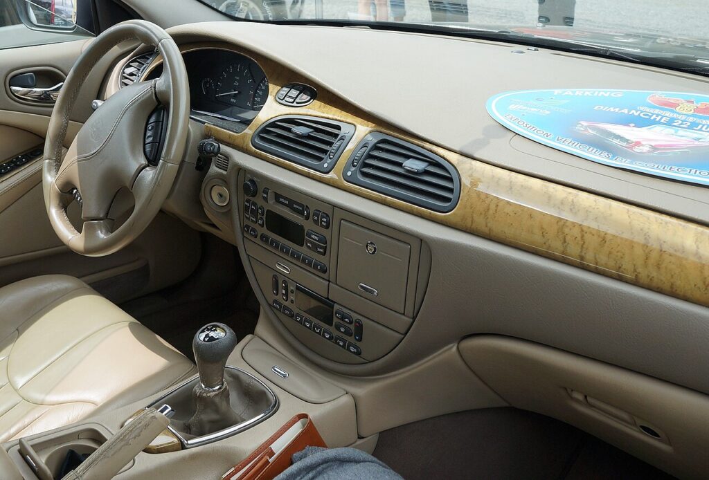 tableau de bord voiture