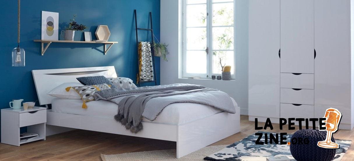 Chambre Avec Un Mur Bleu 