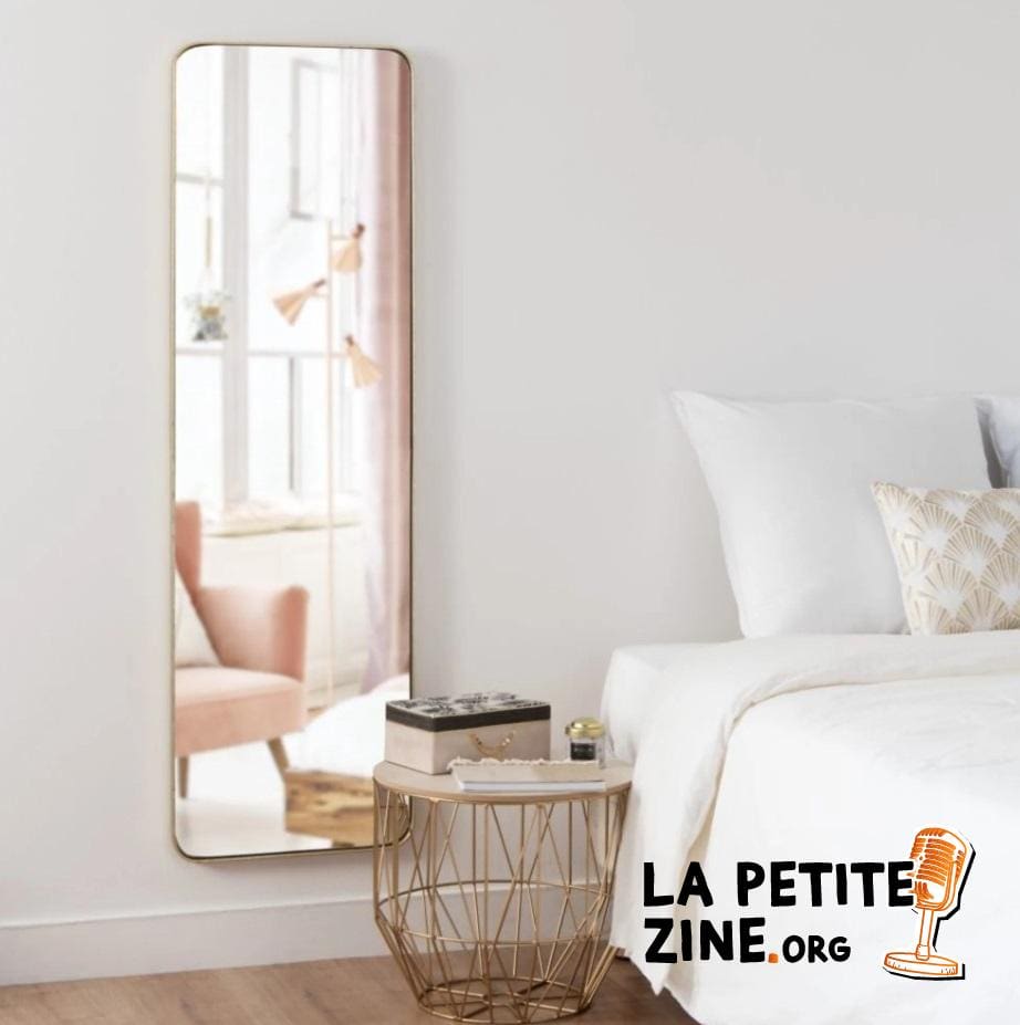 Grand Miroir Pour Une Chambre Moderne 