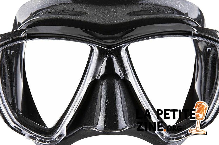 Innovation ou Gimmick? Plongée dans le Monde Surprenant du Vin Bleu