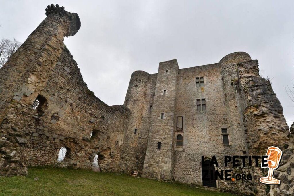 Petit château en ruine à vendre pour 1 euro : la nouvelle tendance immobilière pour les amateurs de projets uniques