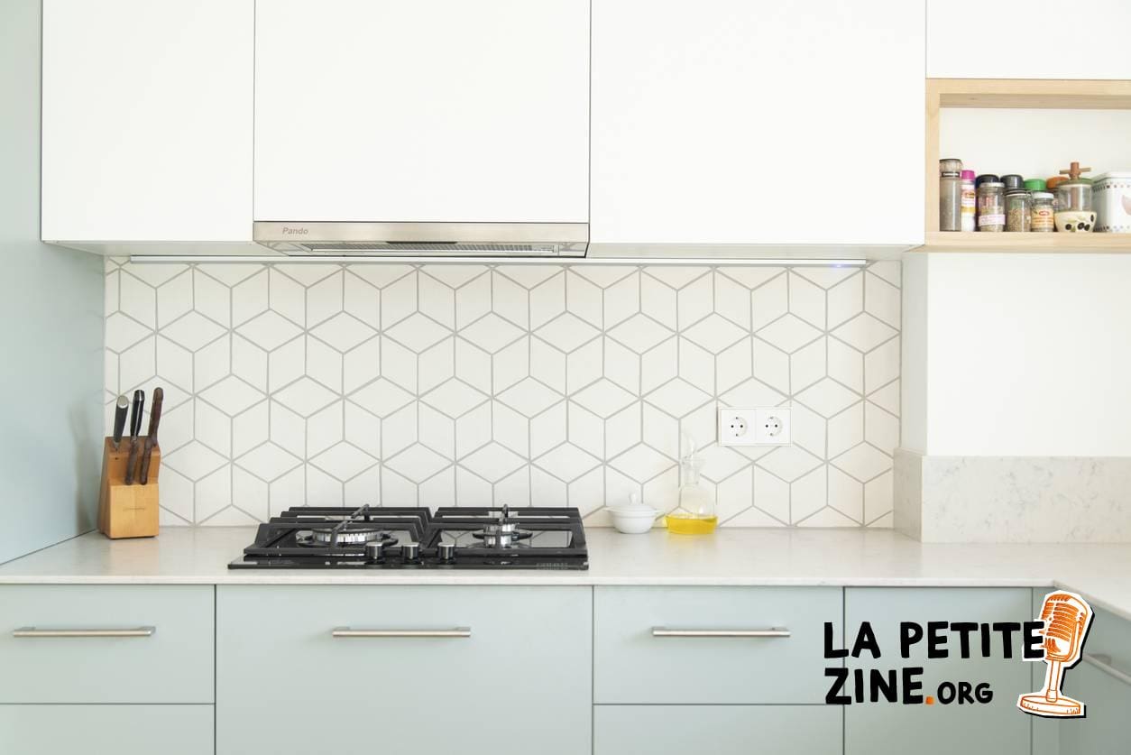 alt = stickers pour carrelage cuisine